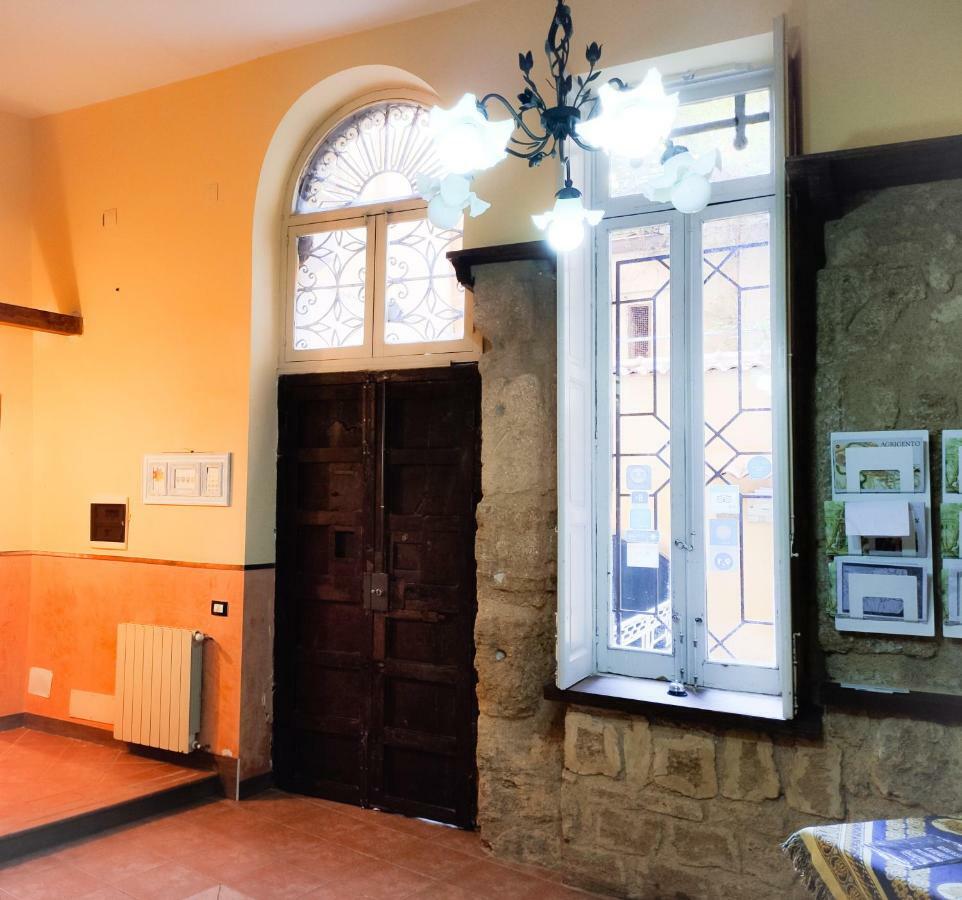 Casa Montana Hotel Agrigento Buitenkant foto